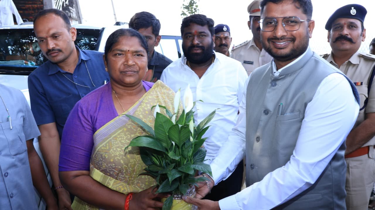  పాలకూర్తి లోని శ్రీ లక్ష్మి నర్సింహా స్వామి ఫంక్షన్ హాల్ ప్రారంభ0